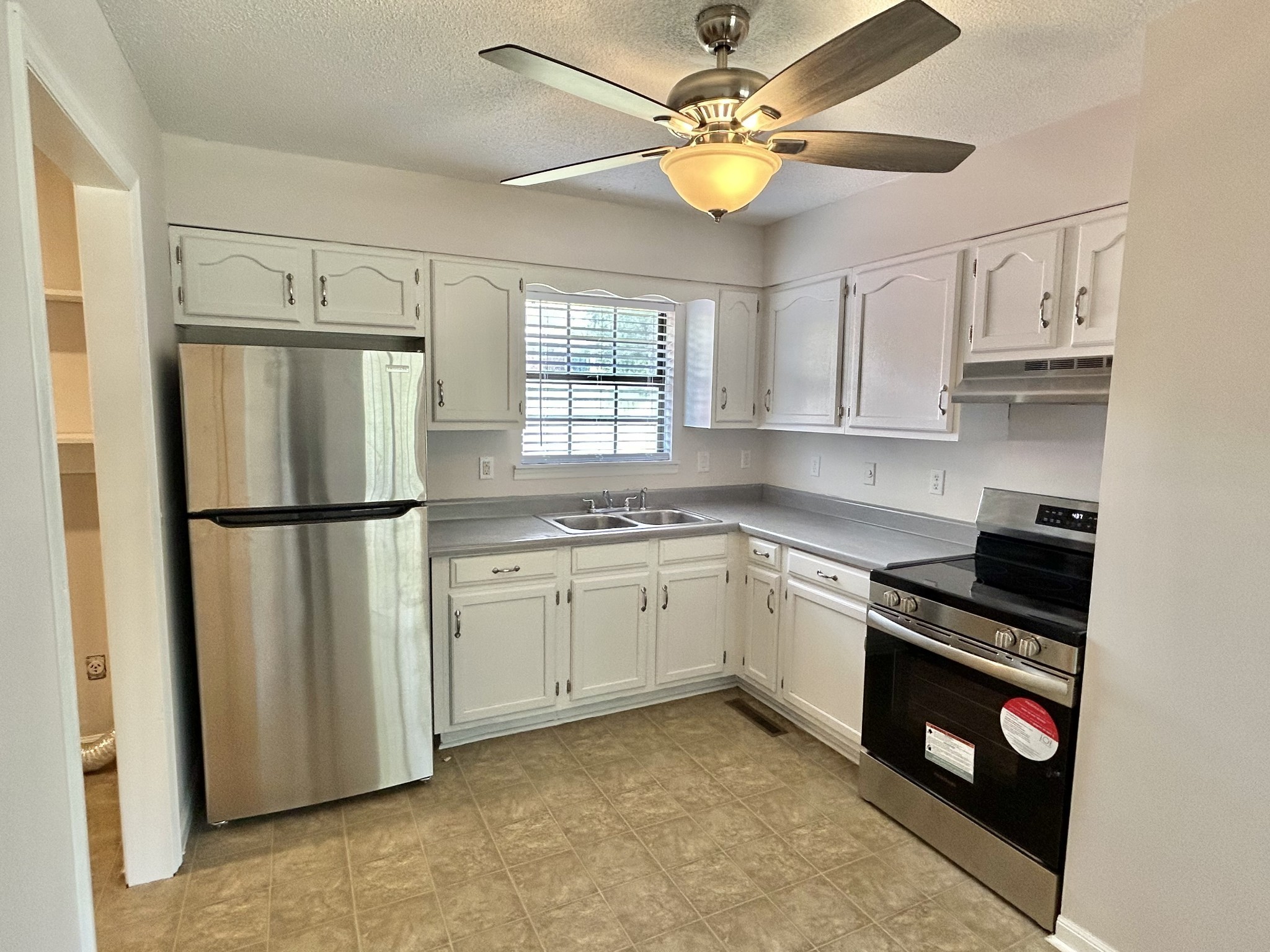 280 Glenburg Dr