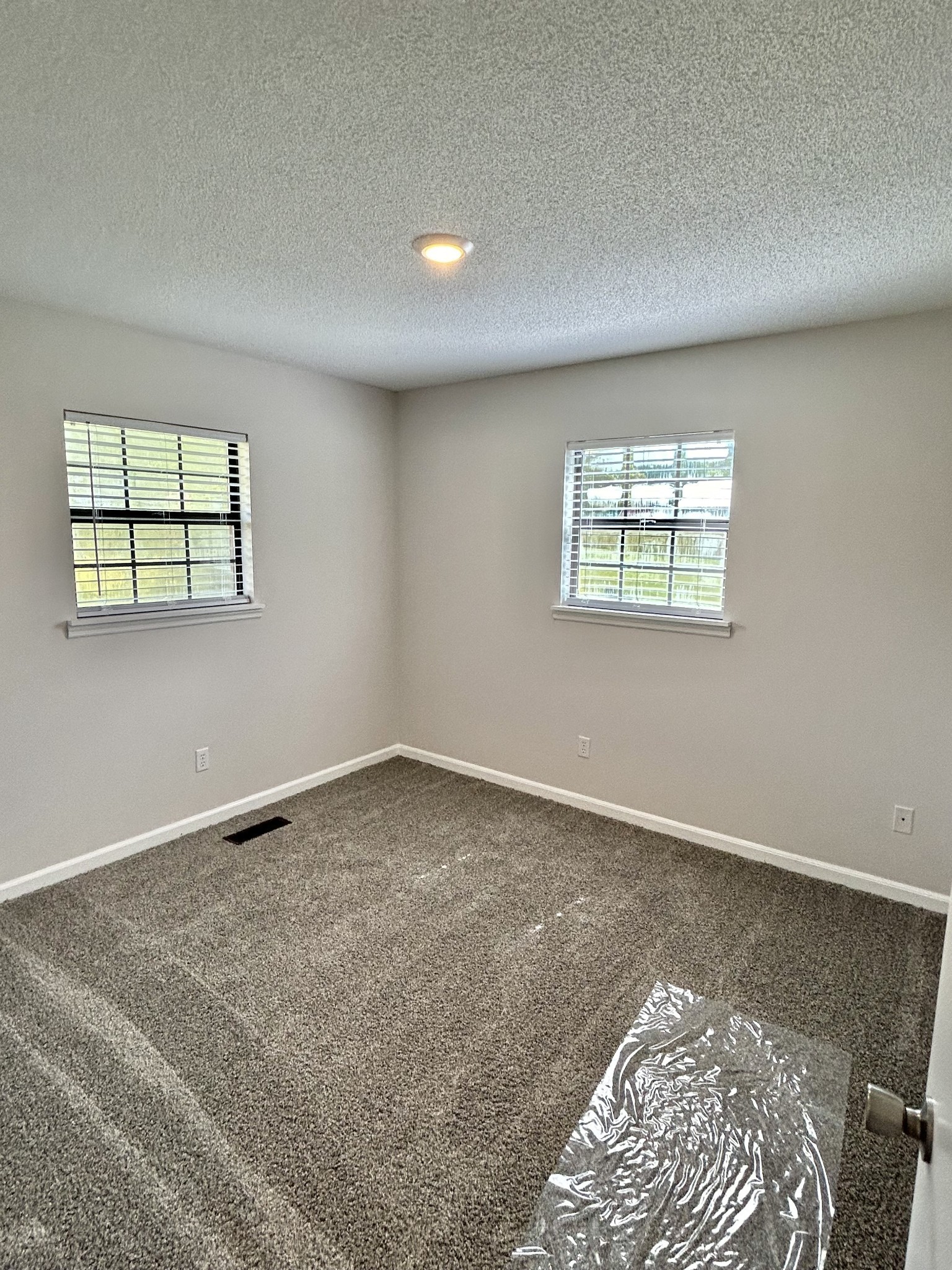280 Glenburg Dr