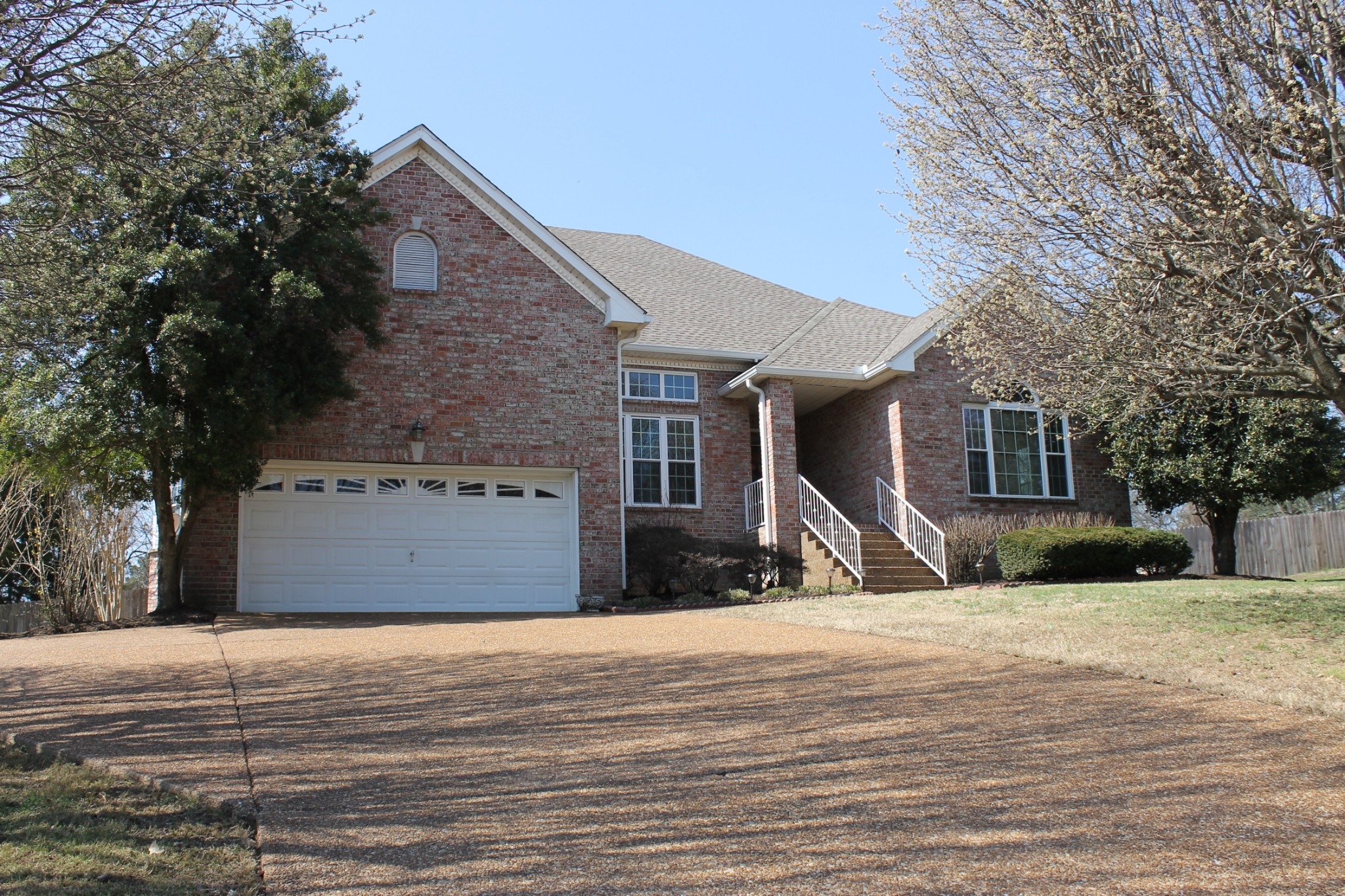 816 Loretta Dr