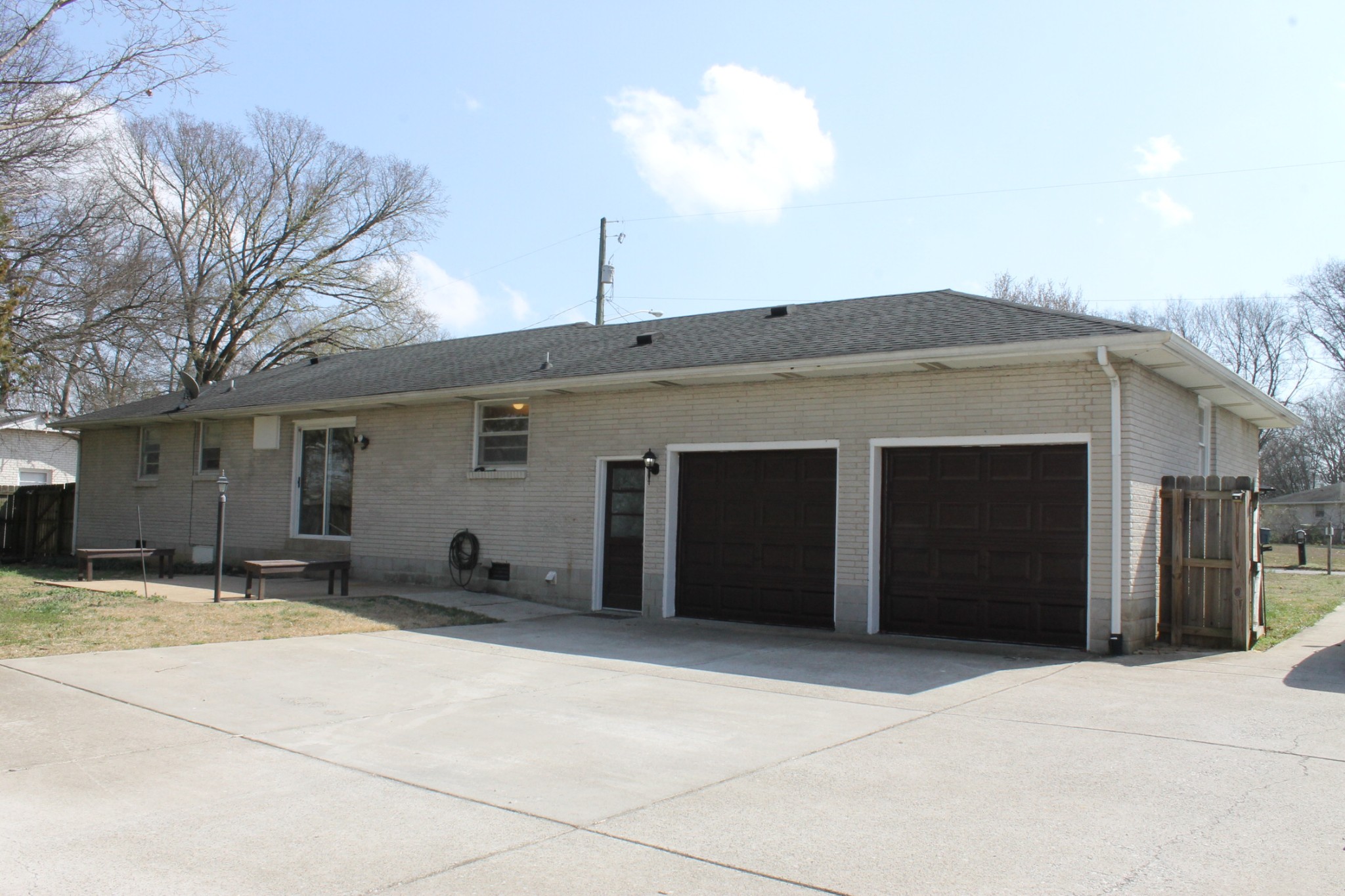 172 Chippendale Dr