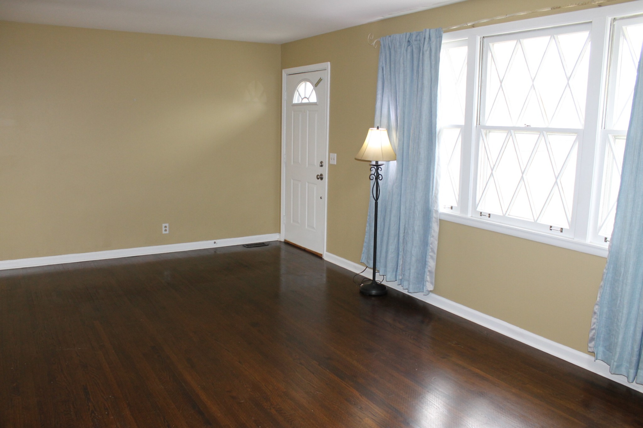 172 Chippendale Dr
