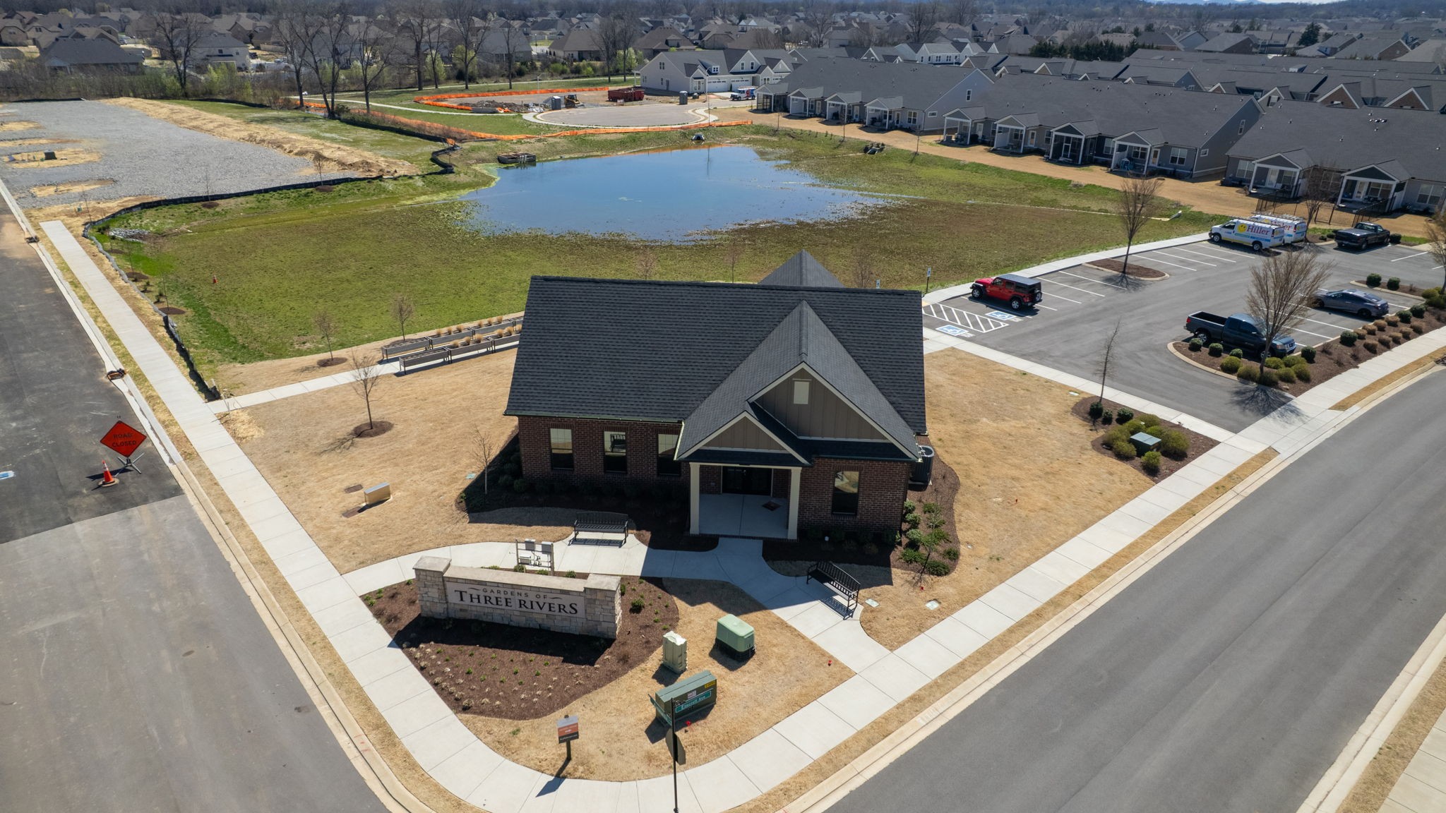2625 Leawood Ct