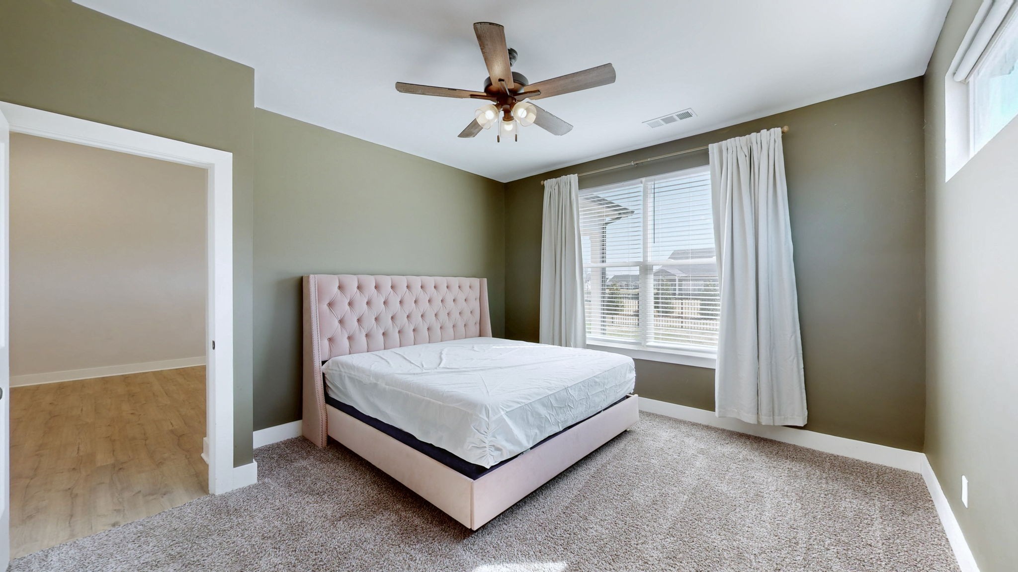 2625 Leawood Ct