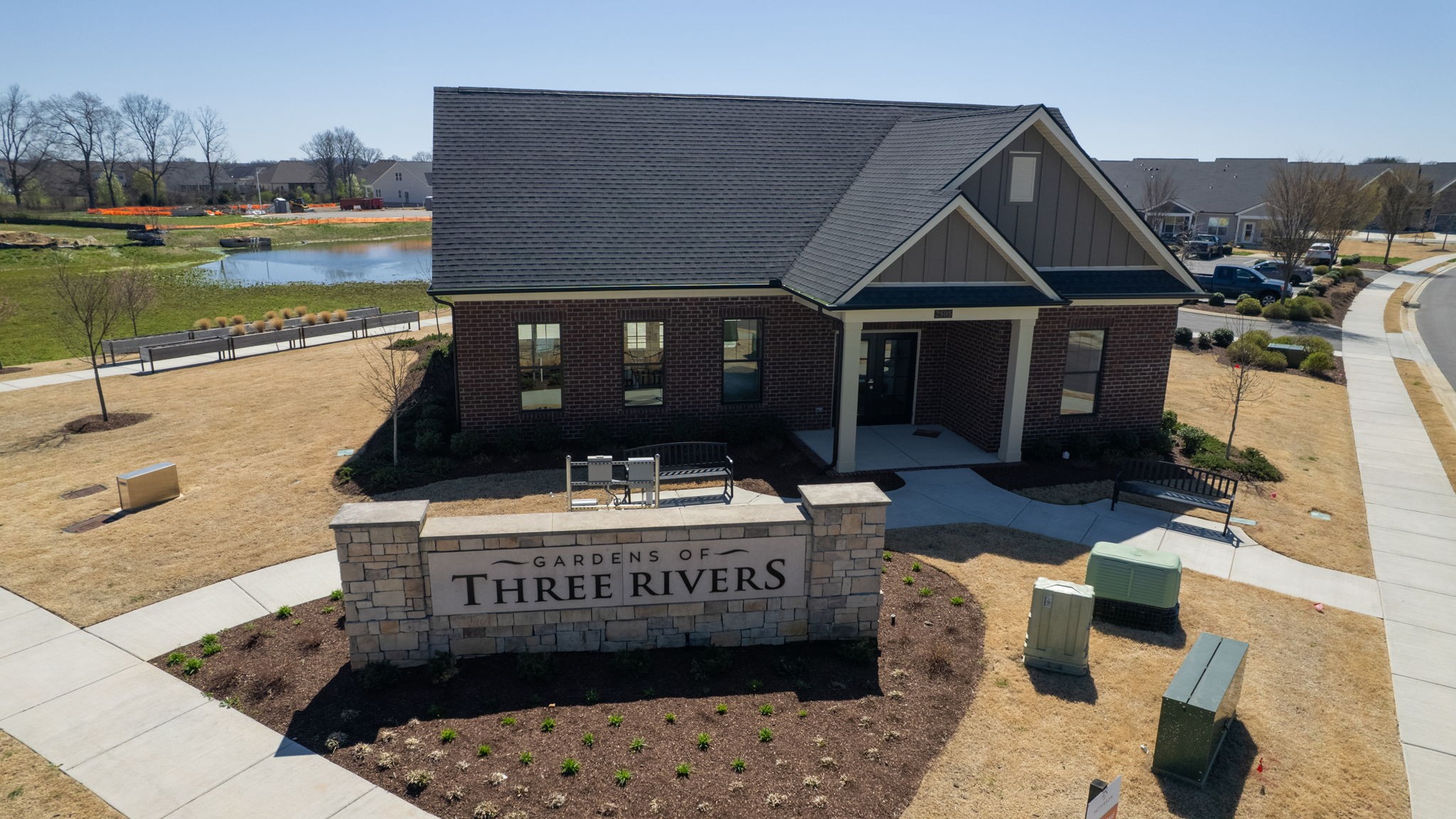 2625 Leawood Ct