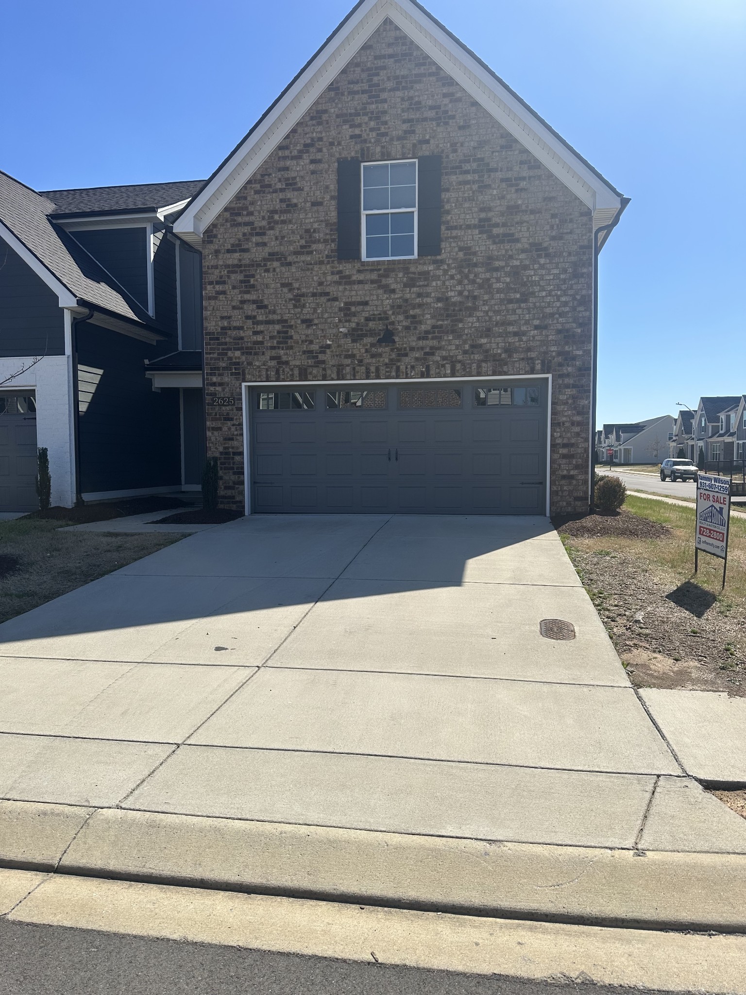 2625 Leawood Ct