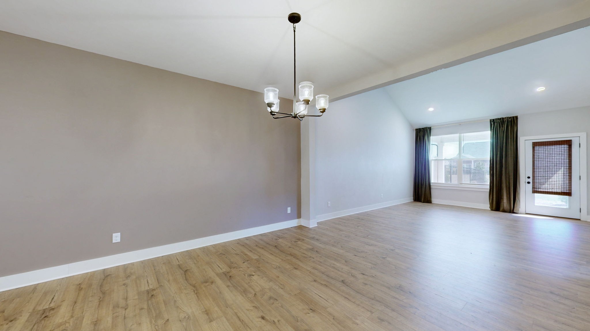 2625 Leawood Ct