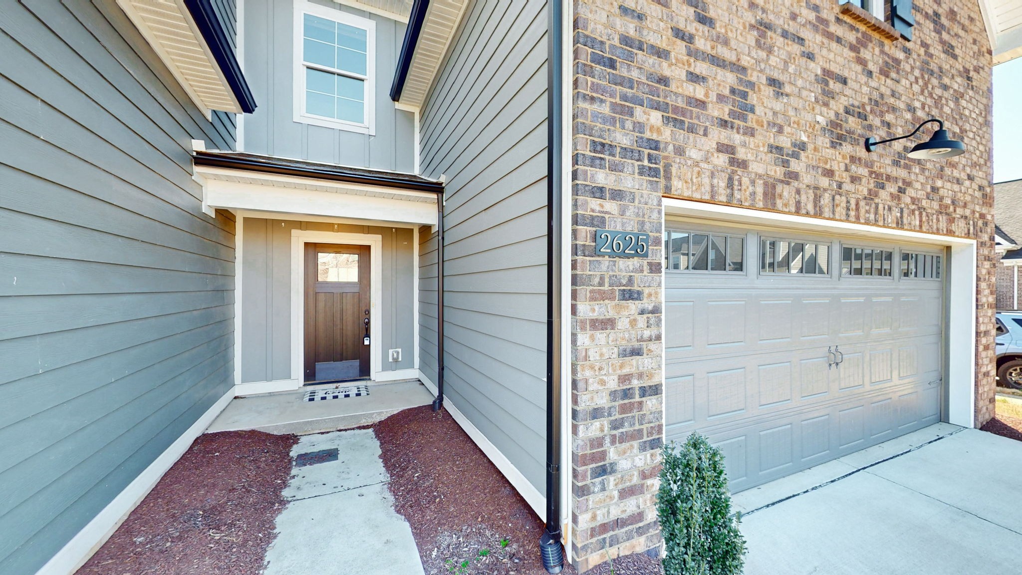 2625 Leawood Ct