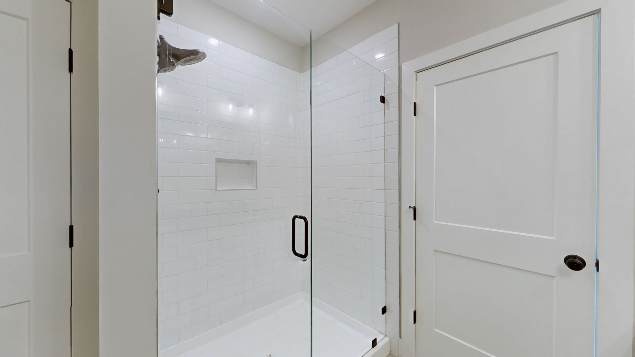 2625 Leawood Ct