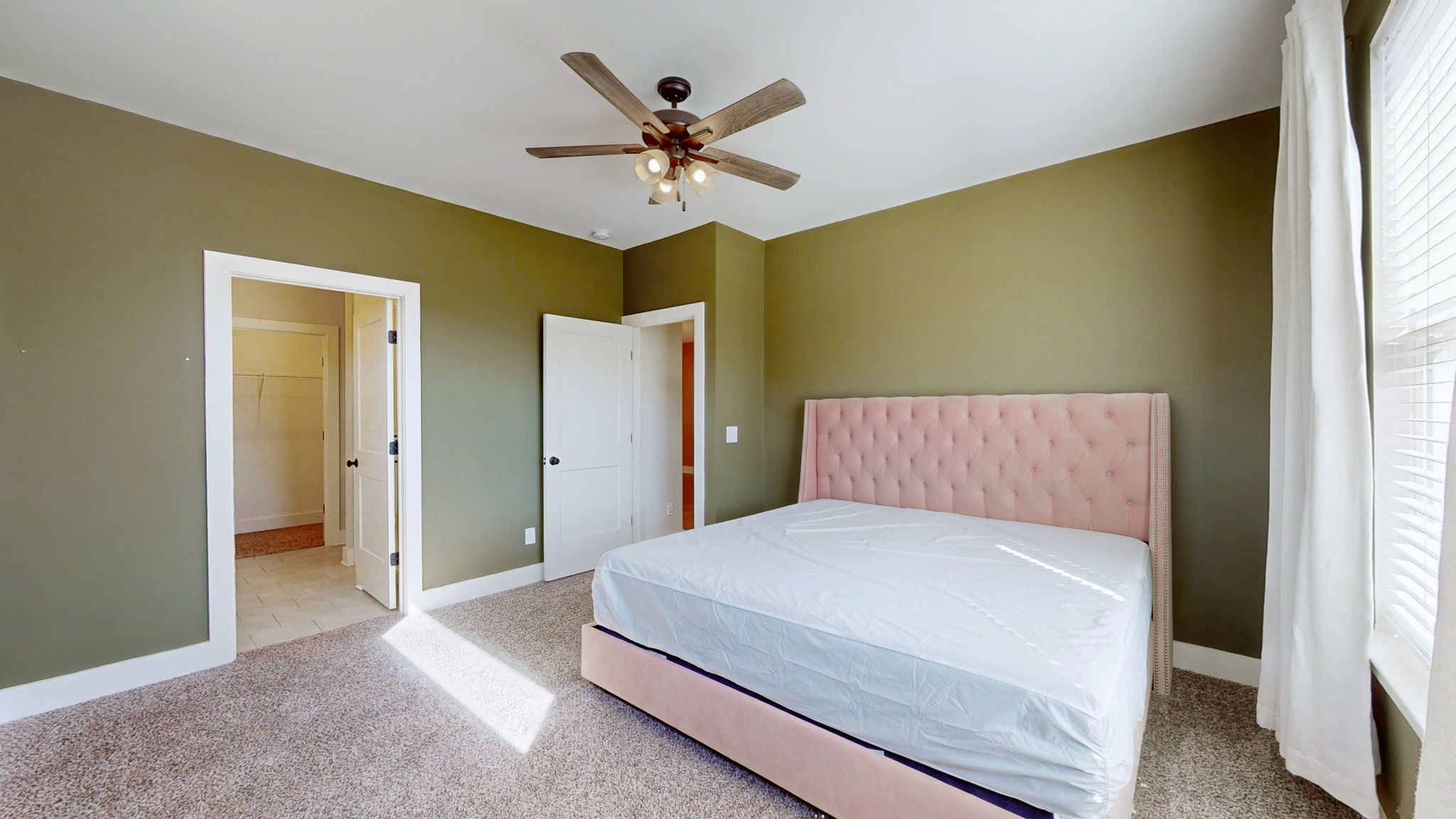 2625 Leawood Ct