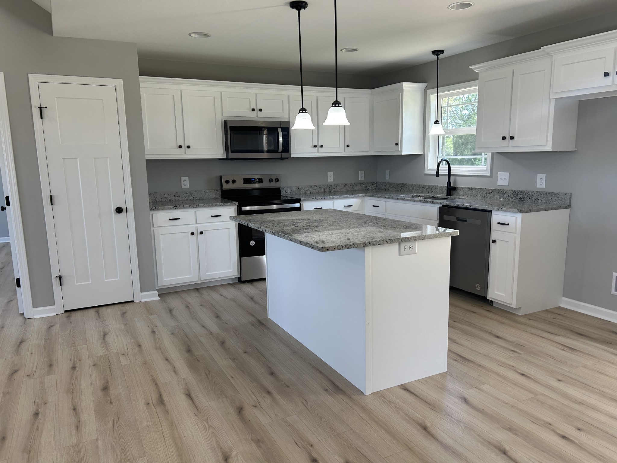 348 Randall Ln