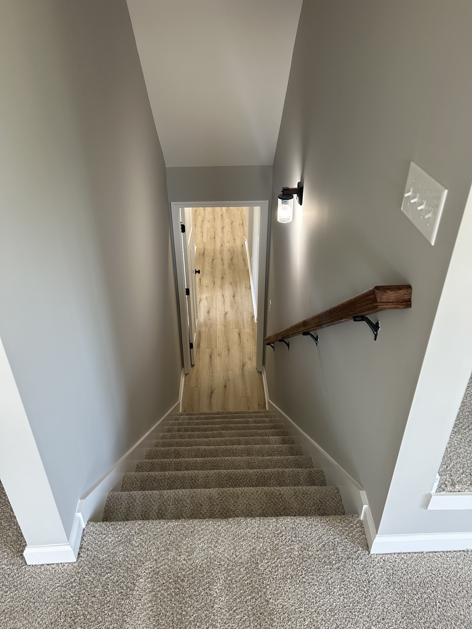 348 Randall Ln