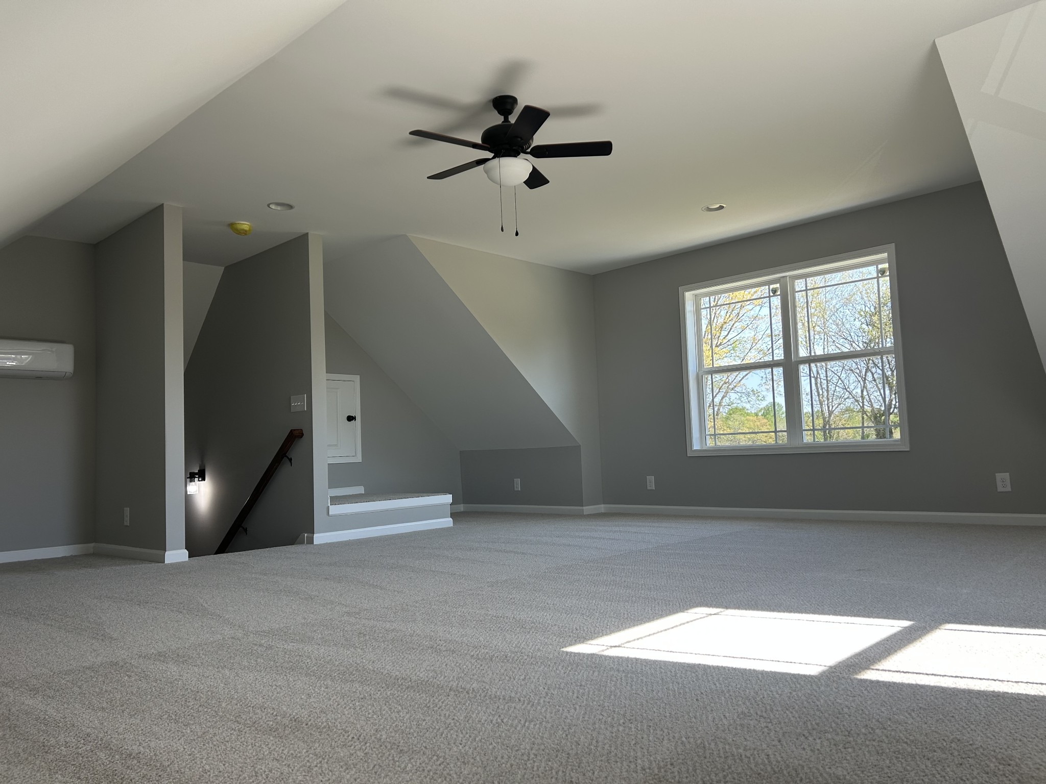 348 Randall Ln