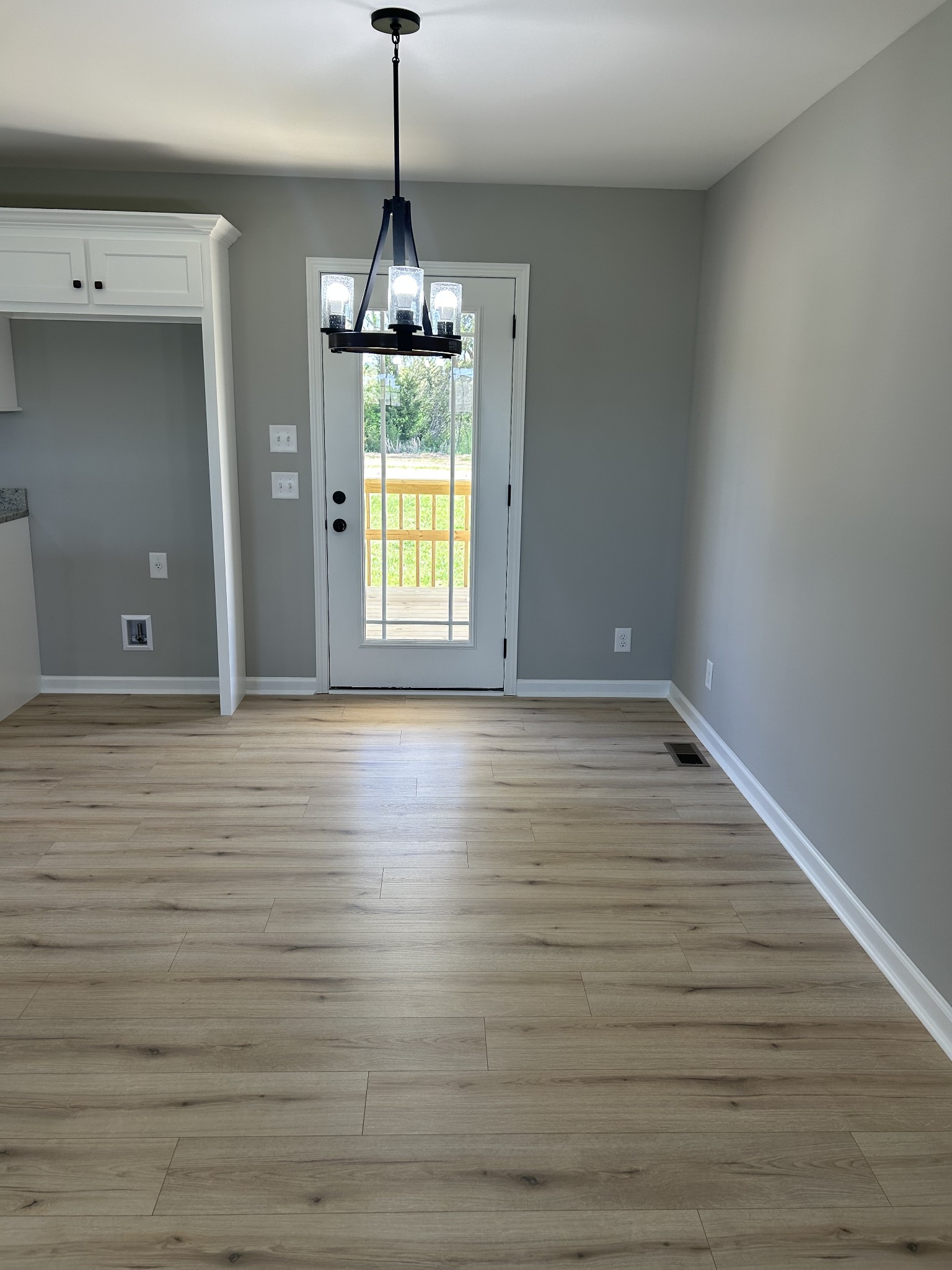 348 Randall Ln