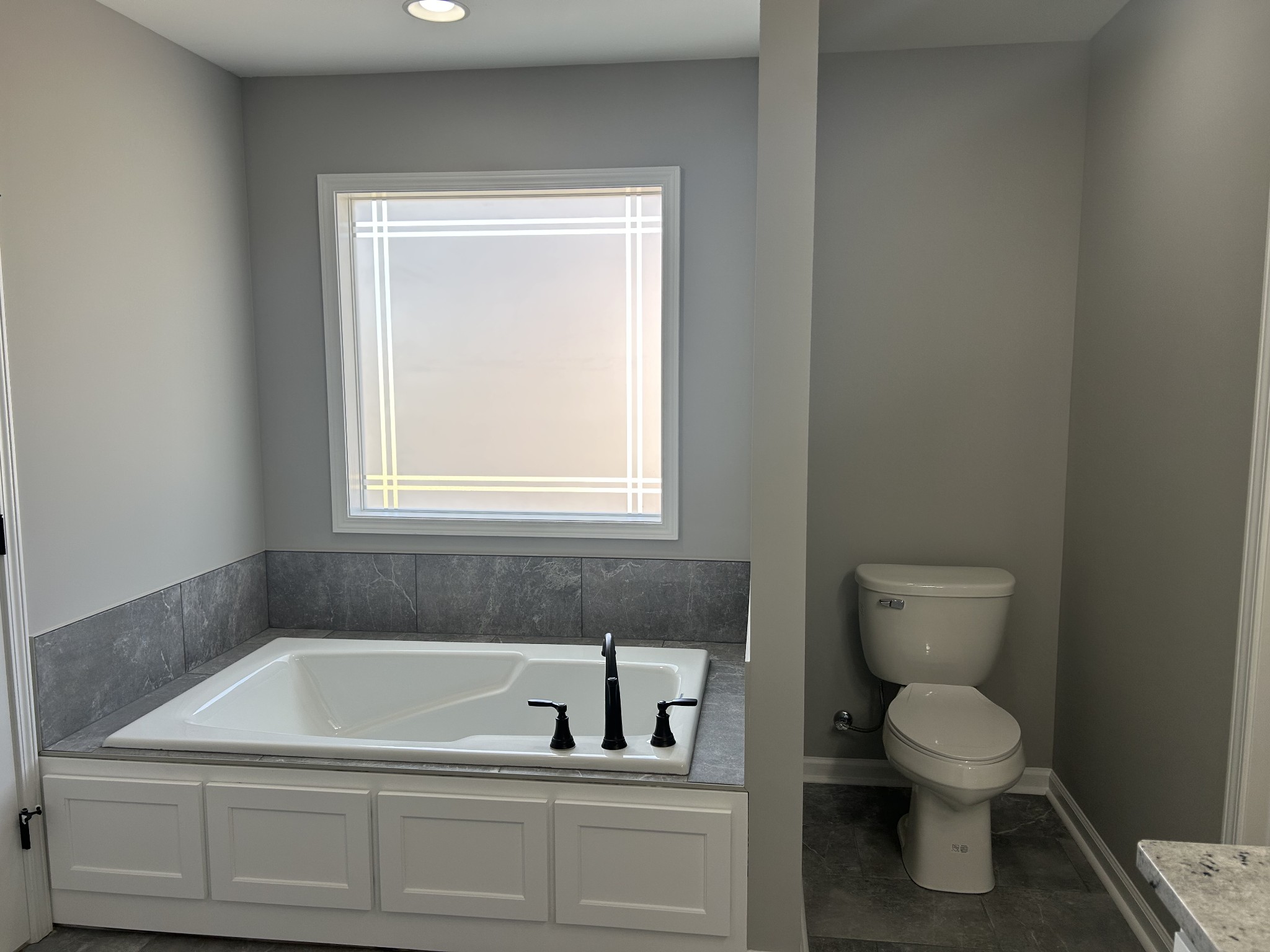 408 Randall Ln