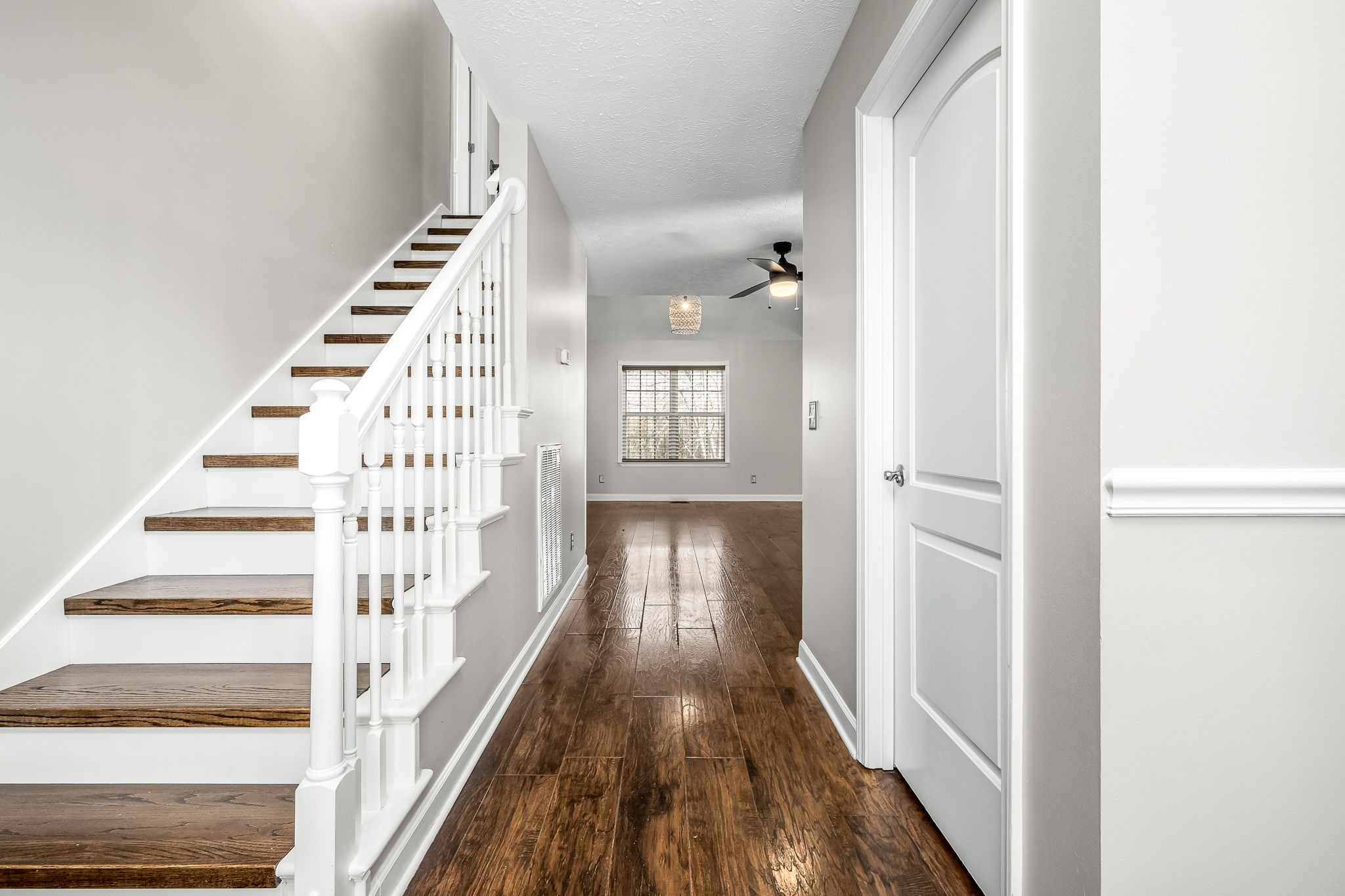 130 Chelsa Ave