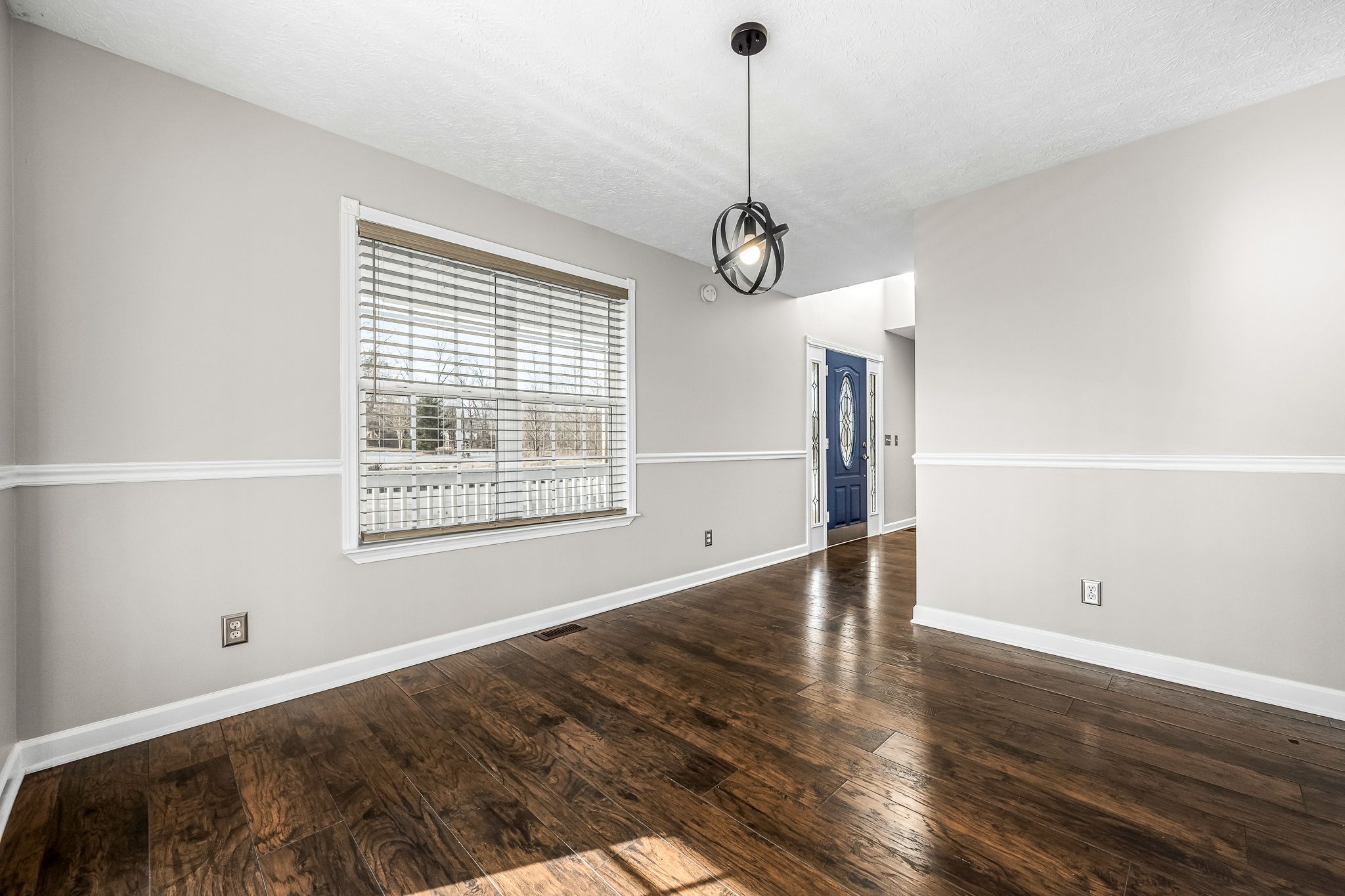 130 Chelsa Ave