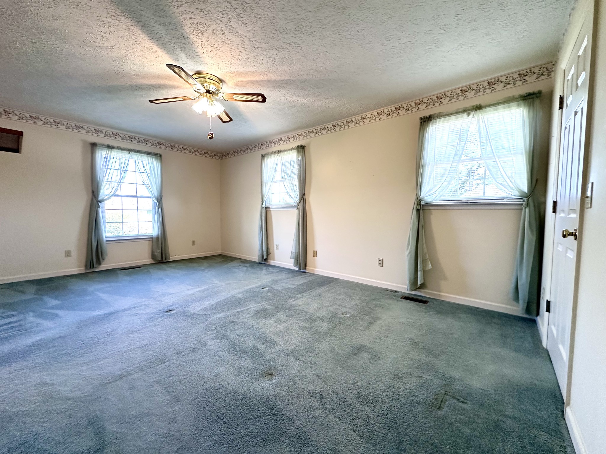 4389 Murfreesboro Hwy