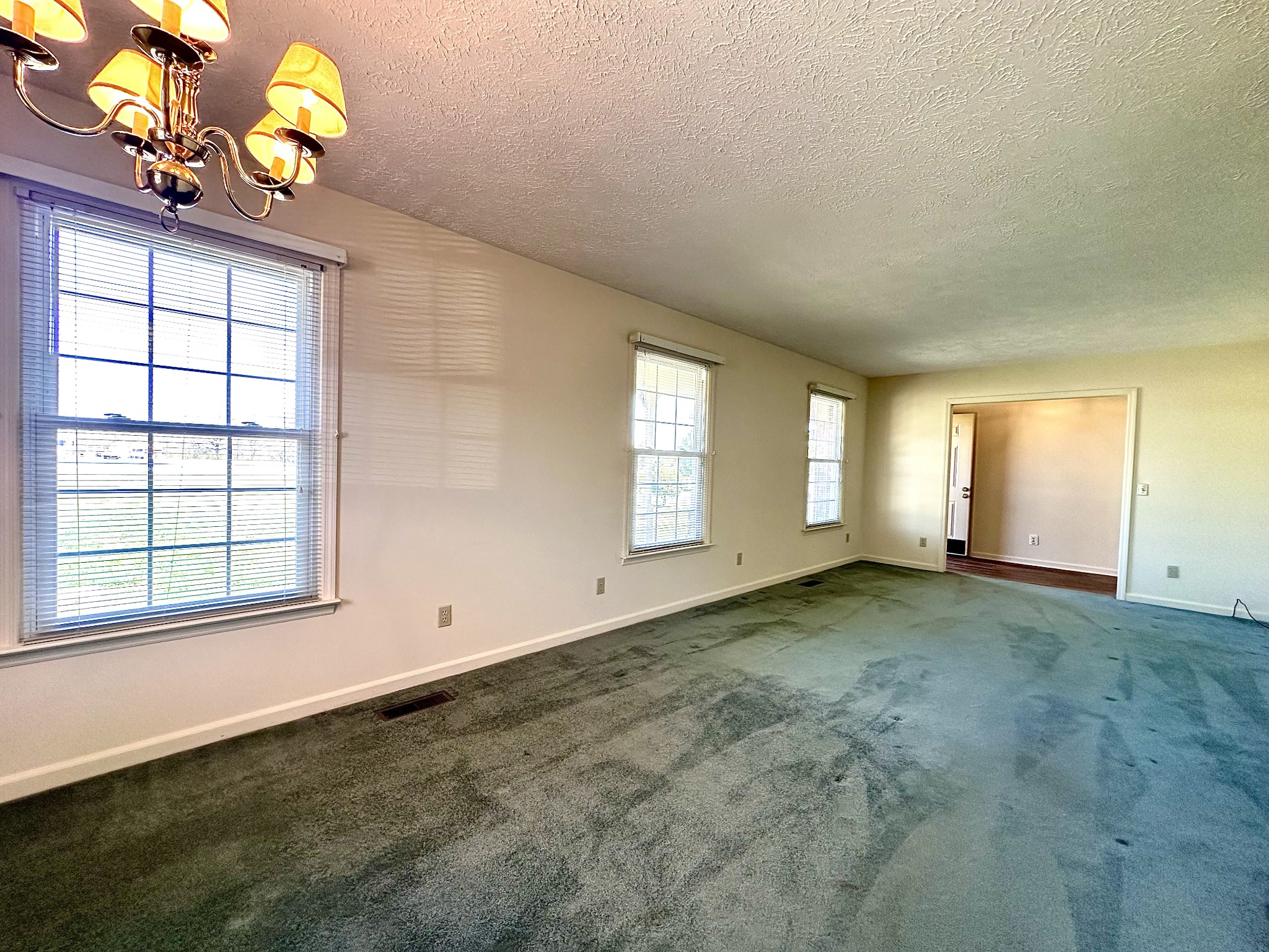 4389 Murfreesboro Hwy