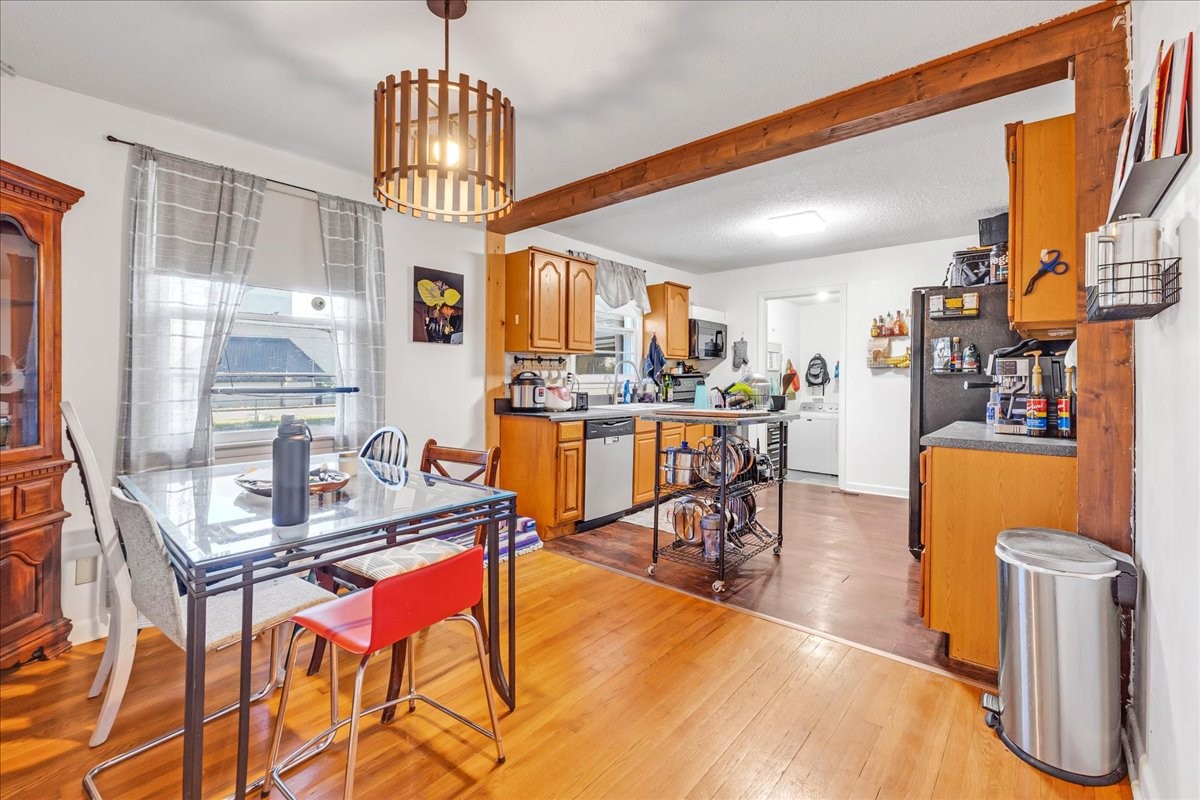 1610 Atlas St
