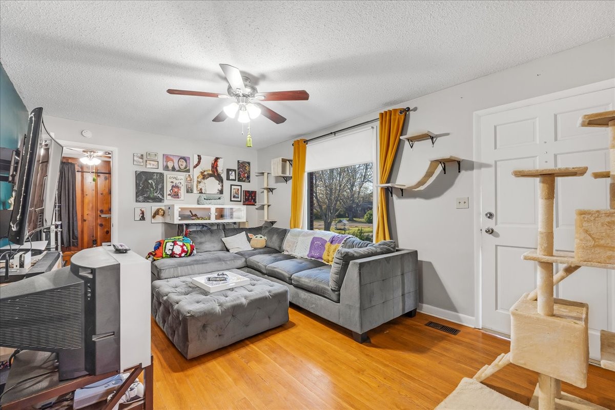 1610 Atlas St