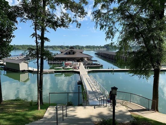 425 Latitude Drive