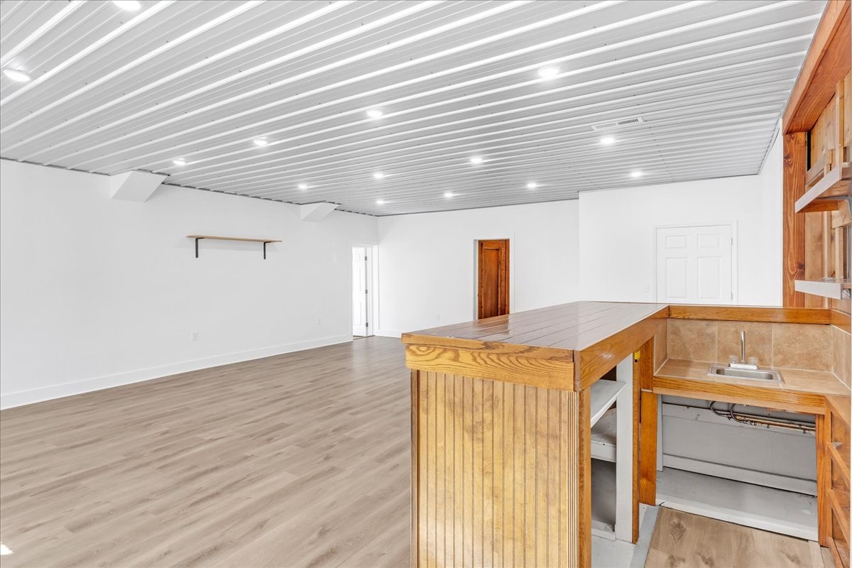 428 Sunset Cir