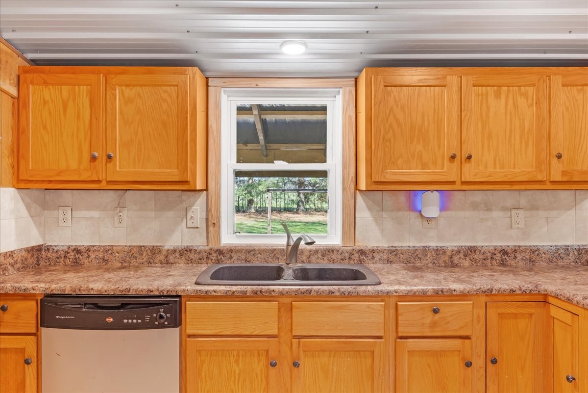 428 Sunset Cir