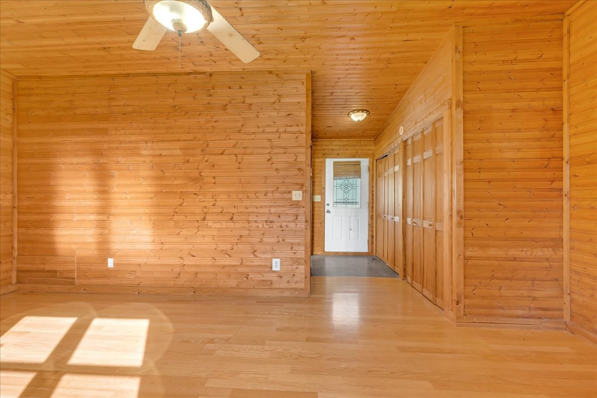 428 Sunset Cir