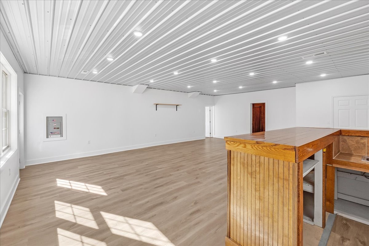 428 Sunset Cir