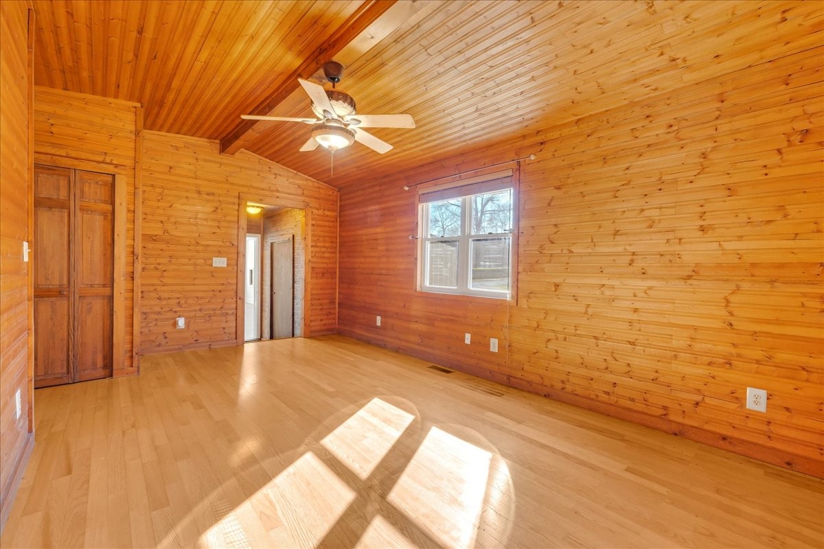 428 Sunset Cir