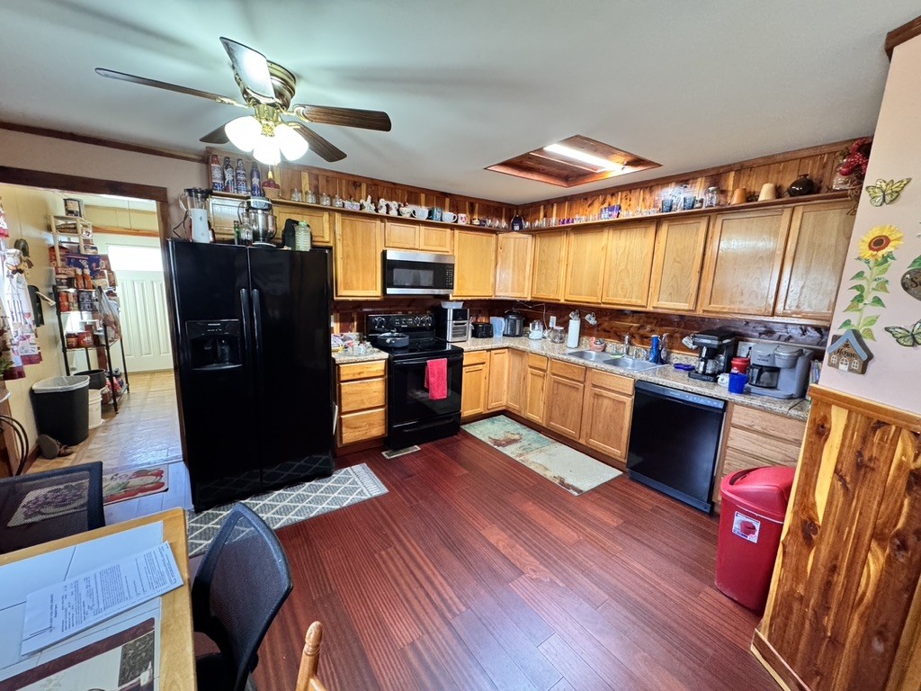 67 Maple Rd