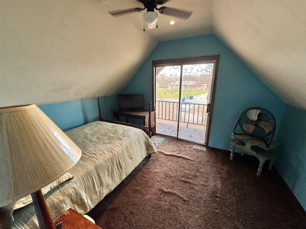 67 Maple Rd