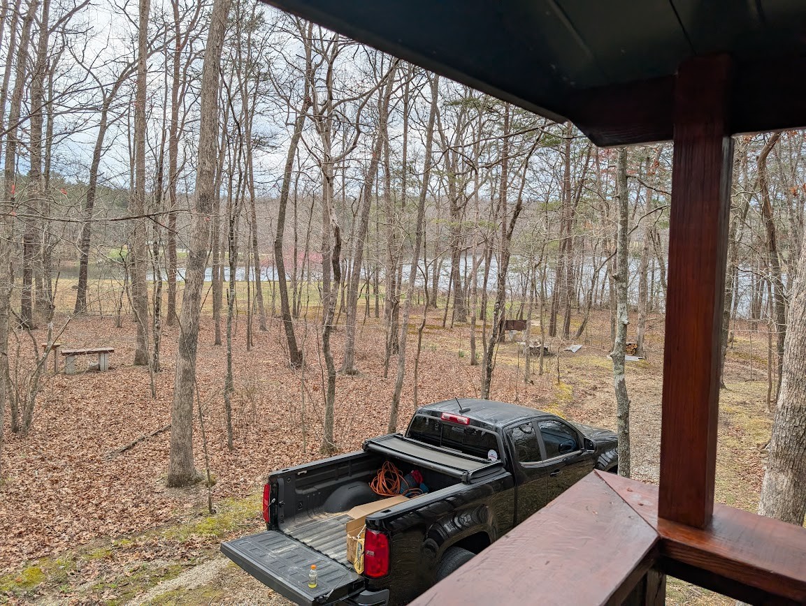 106 Lake View Dr