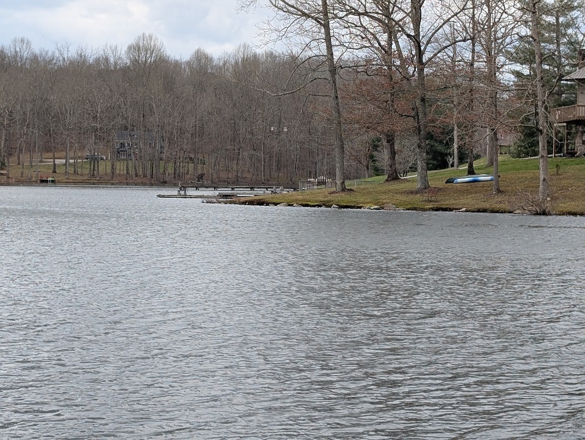 106 Lake View Dr