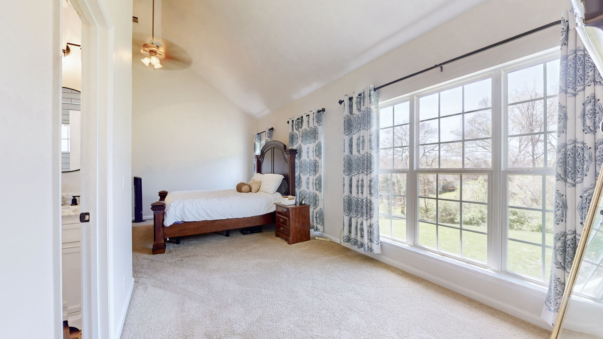 712 Sugar Mill Trl