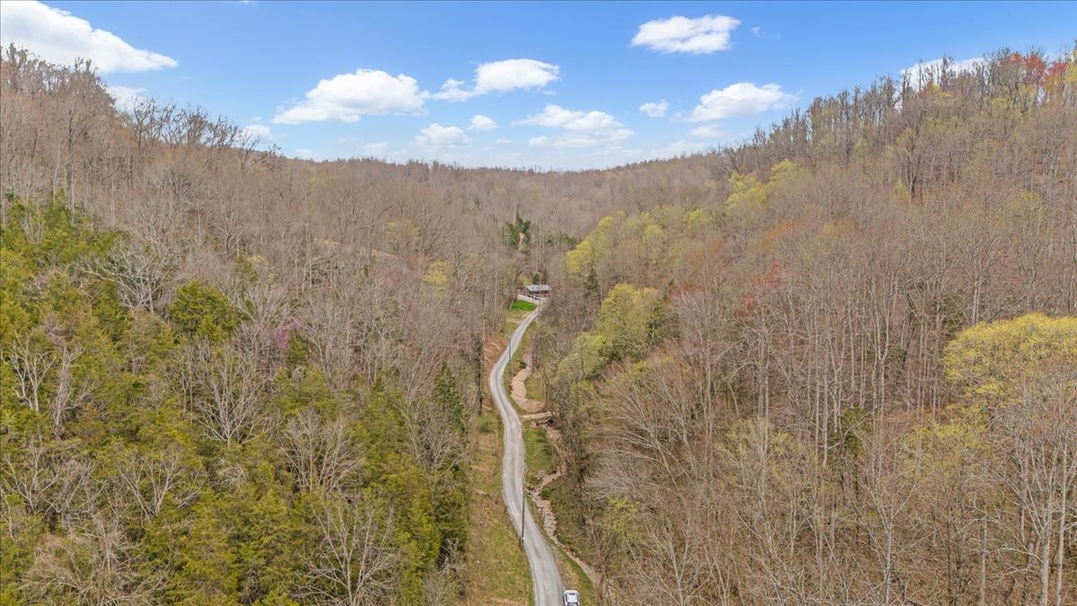 525 Jones Hollow Rd