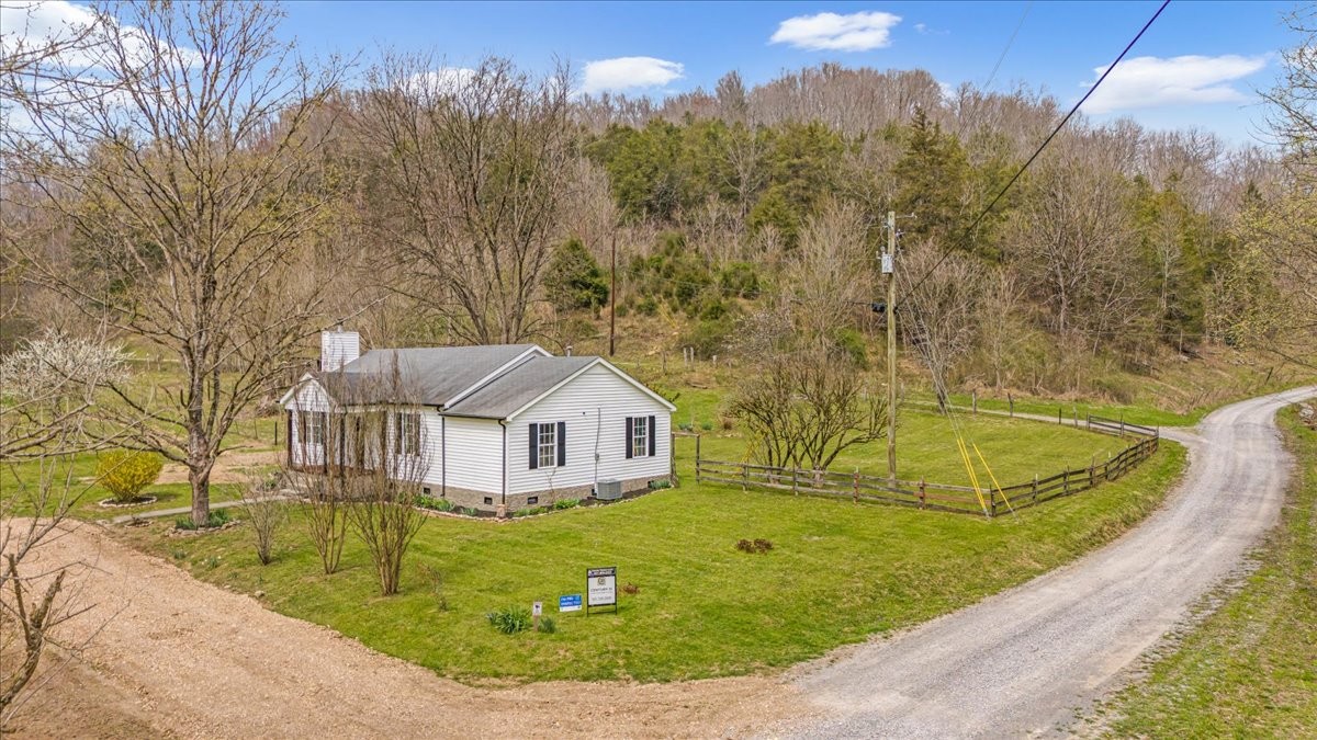 525 Jones Hollow Rd