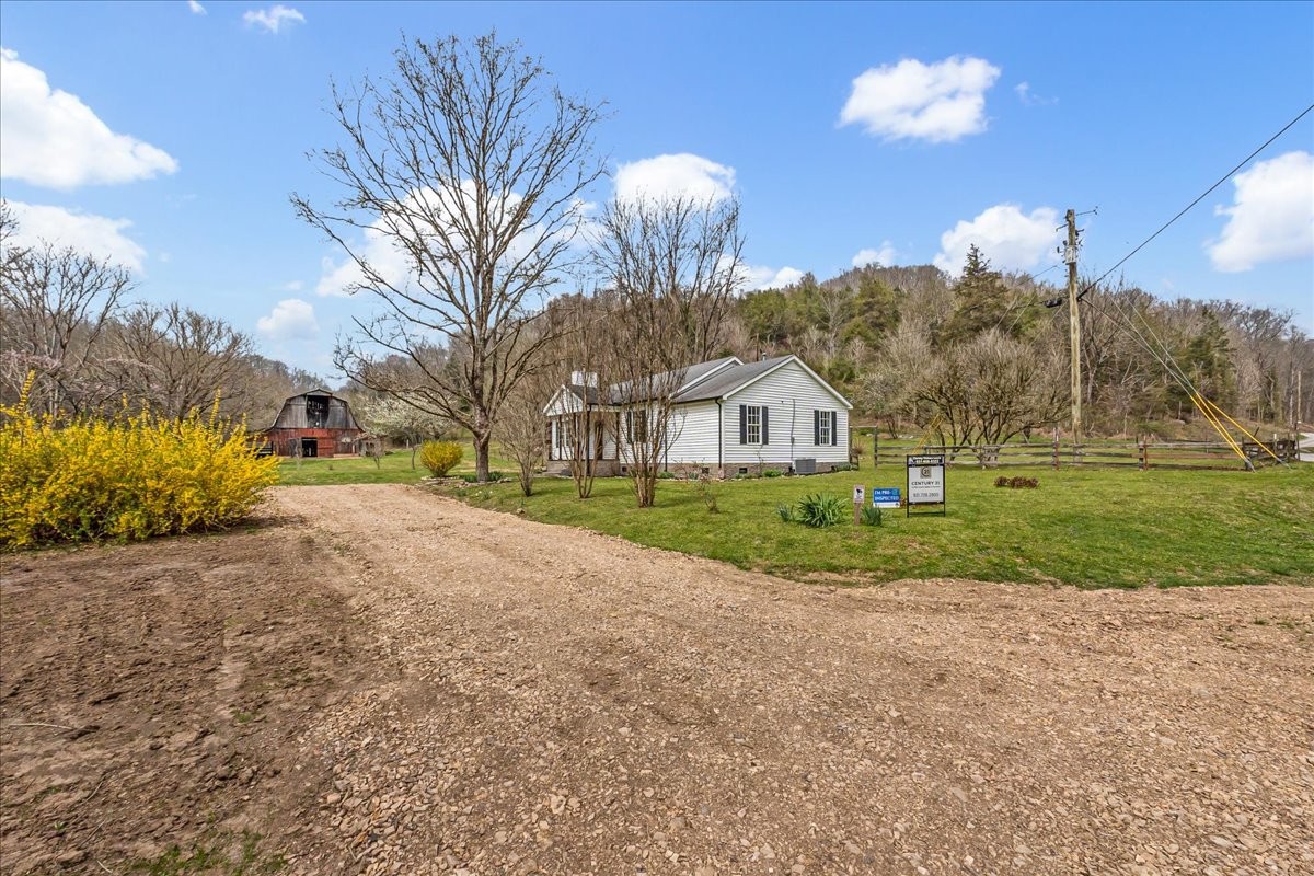 525 Jones Hollow Rd