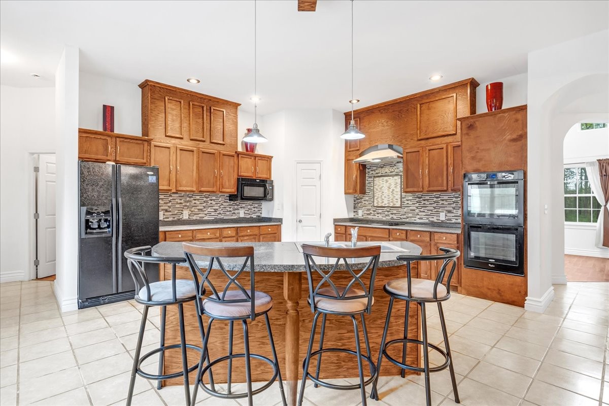 232 Paragon Dr