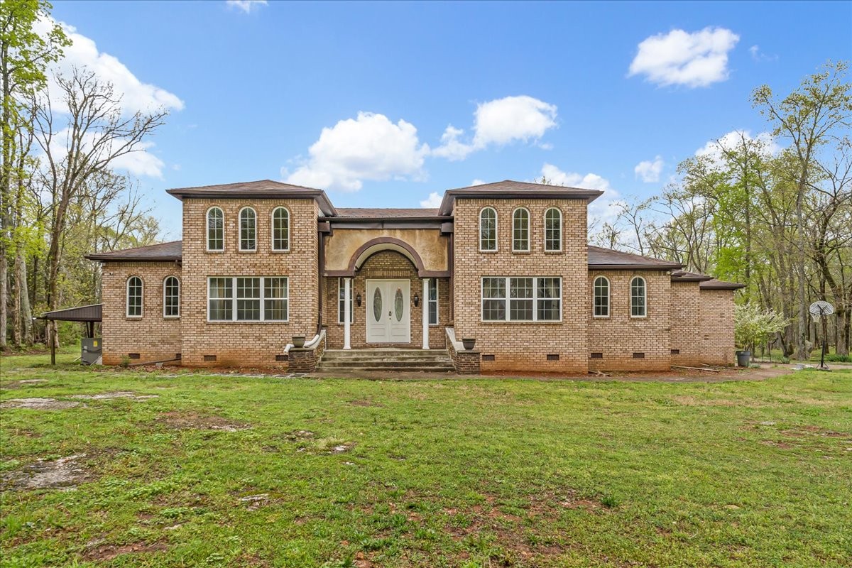 232 Paragon Dr