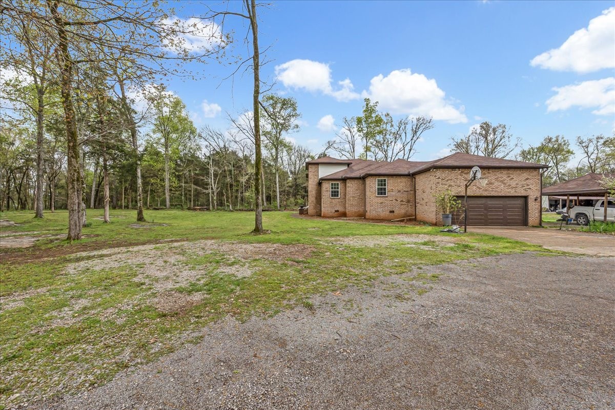 232 Paragon Dr
