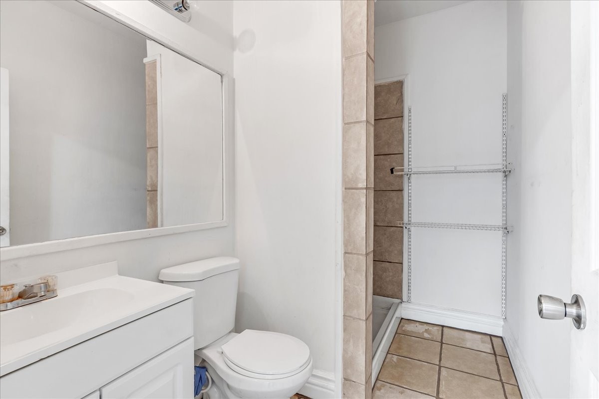 232 Paragon Dr