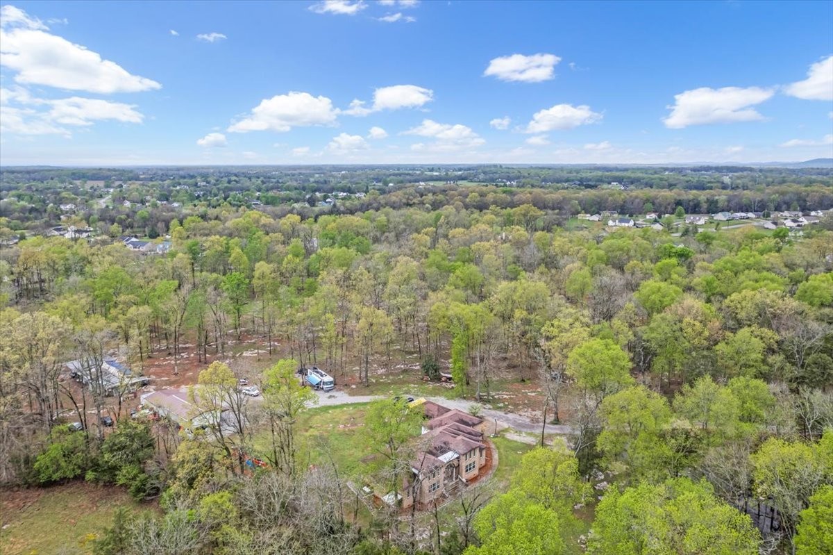 232 Paragon Dr