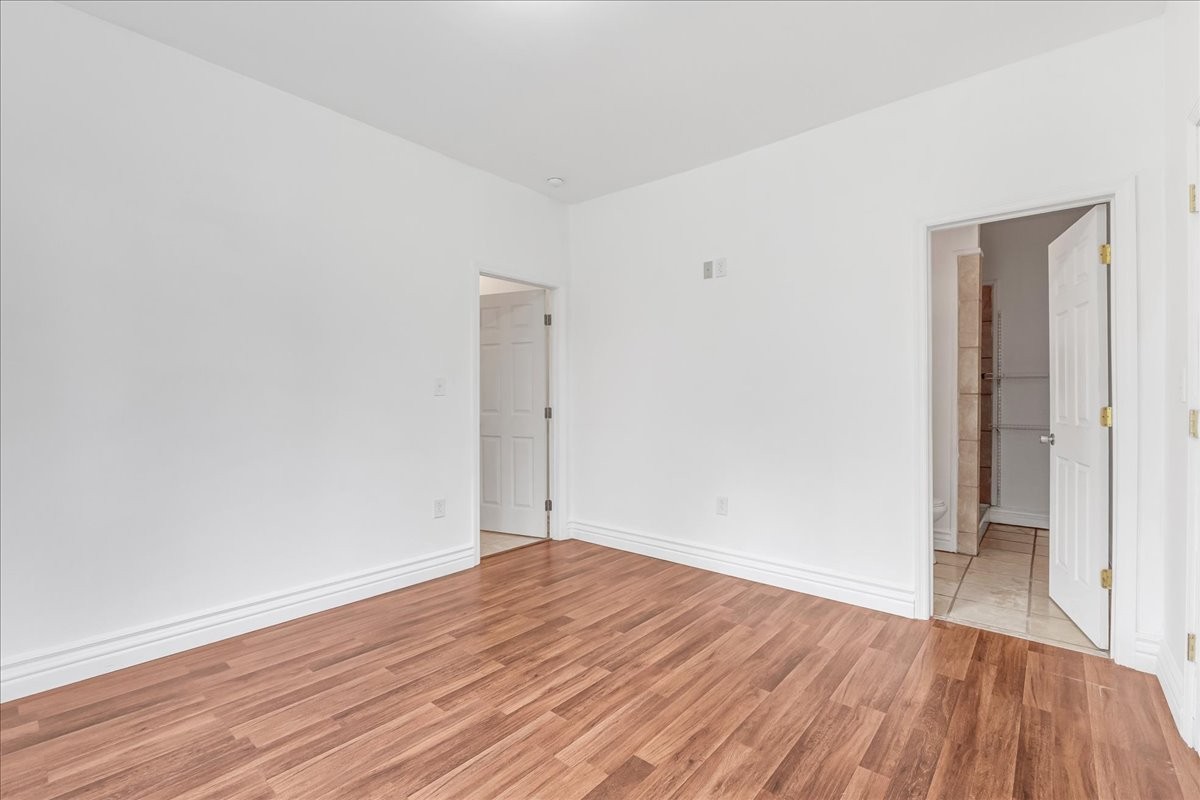 232 Paragon Dr