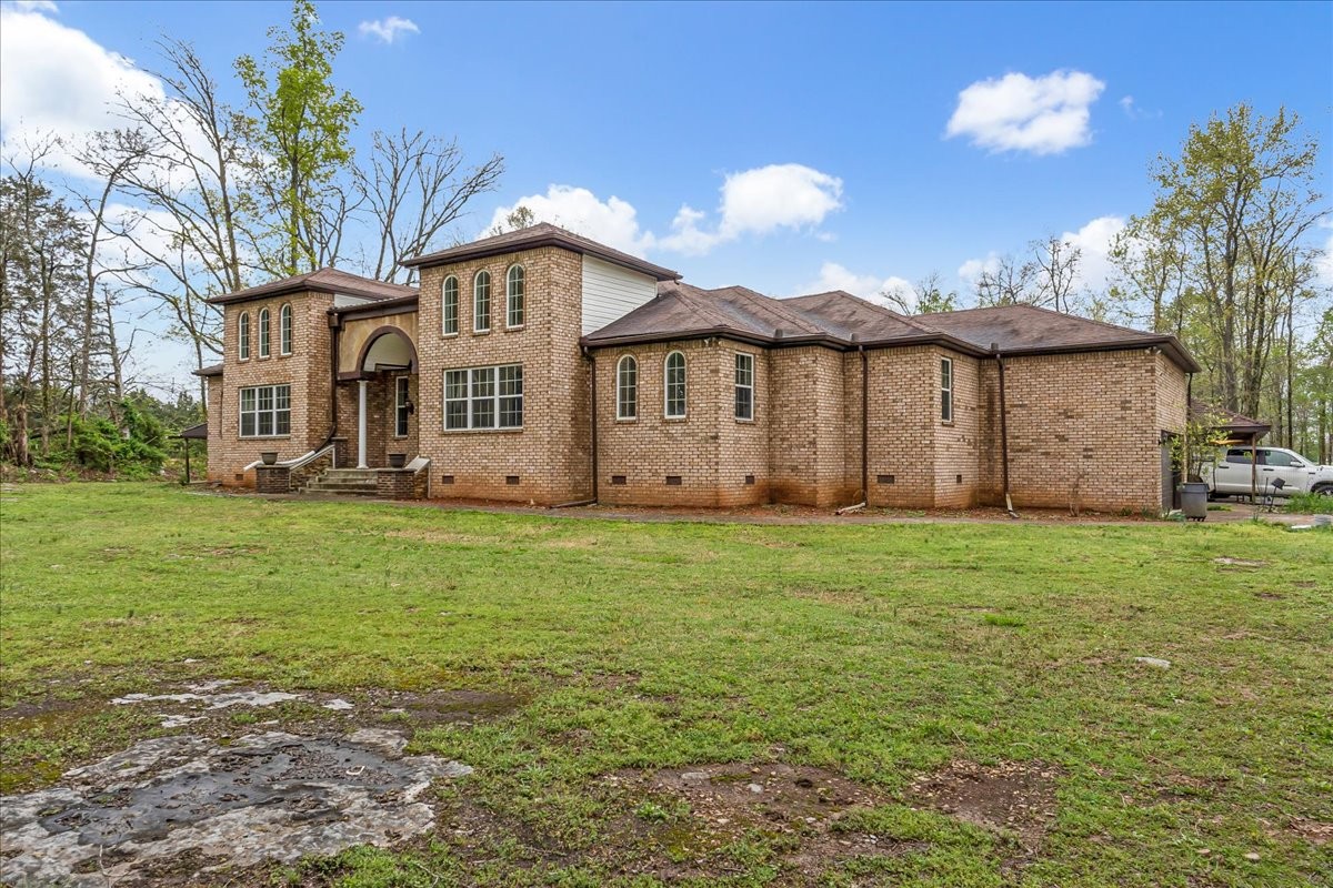 232 Paragon Dr