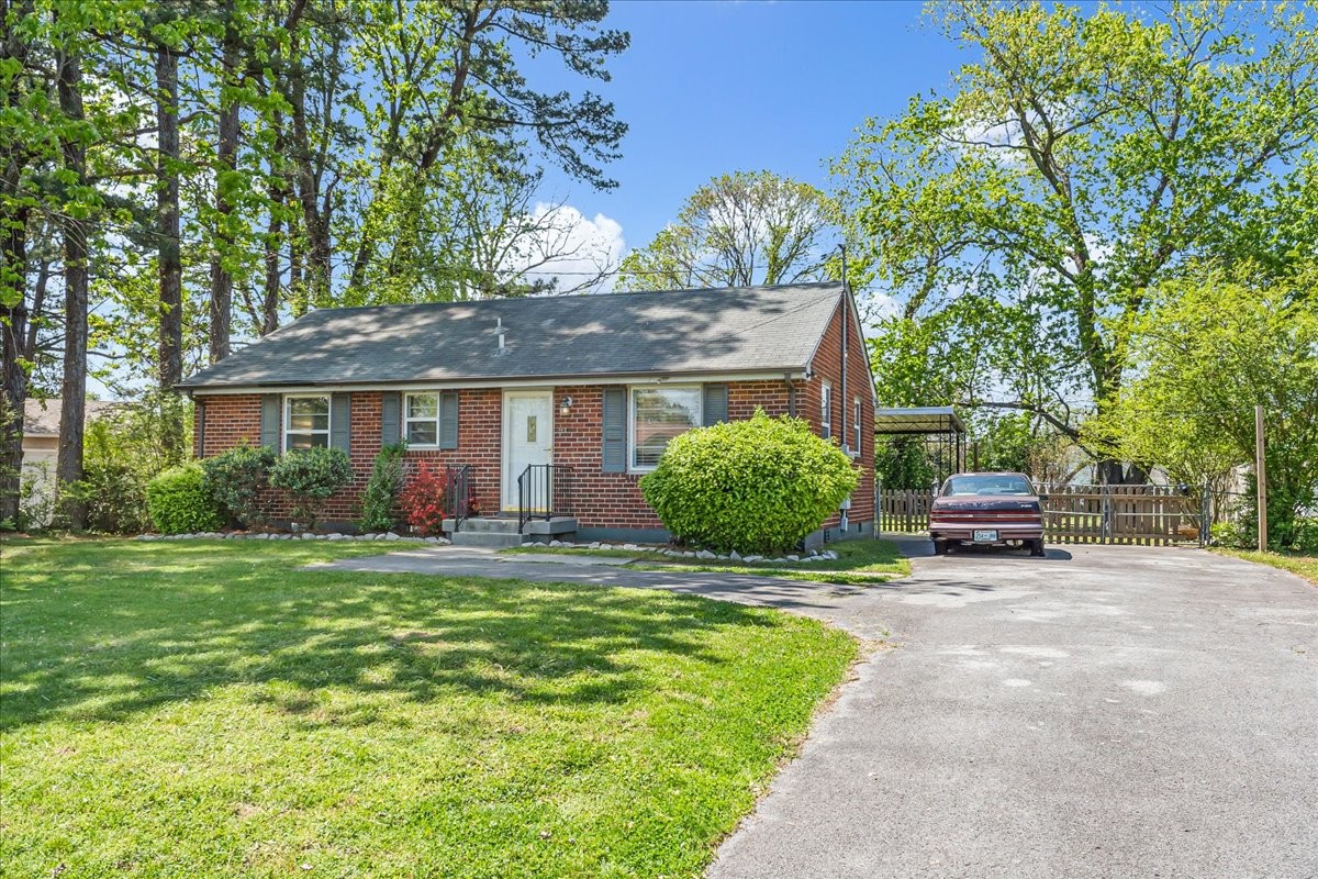 5017 Madeline Dr