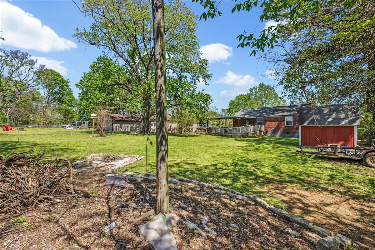 5017 Madeline Dr
