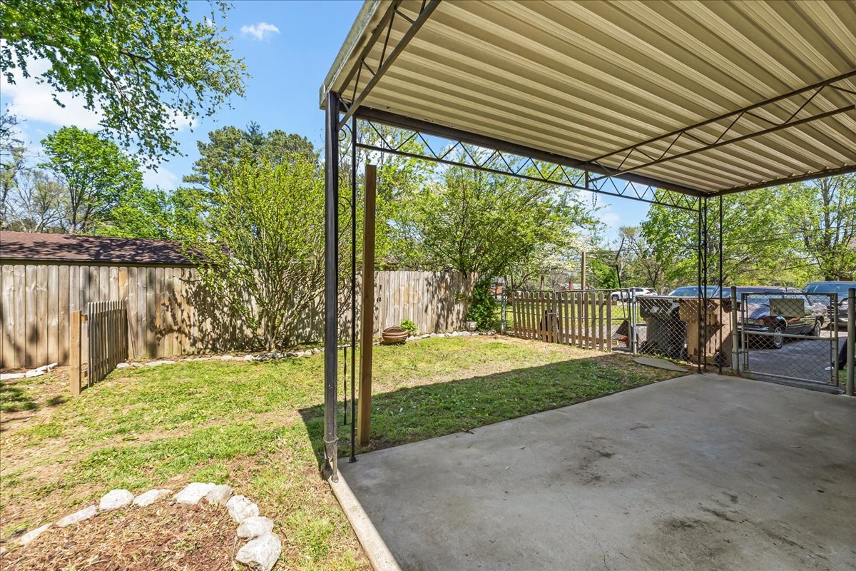5017 Madeline Dr