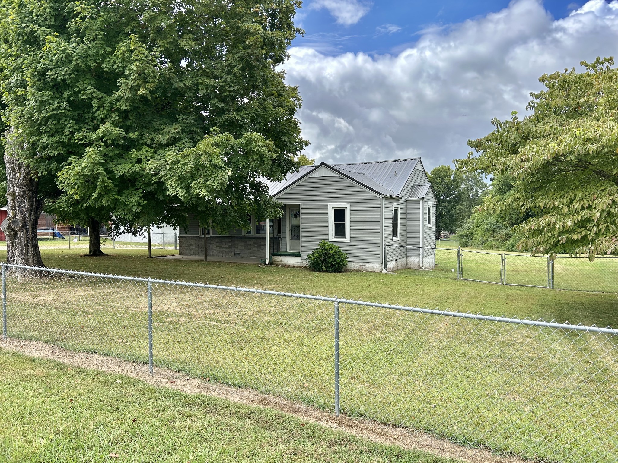 461 Hendrixson Dr
