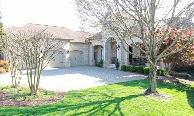 889 Plantation Blvd
